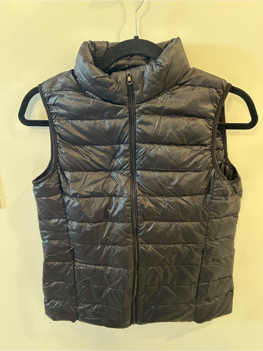 Women's Black Quilted Puffer Vest - Lightweight Sleeveless Jacket